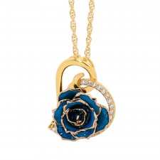 Blau glasierter Rosenblütenanhänger. Herz-Design